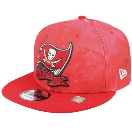 New Era - NFL Rood snapback Cap - Tampa Bay Buccaneers NFL22 Sideline Ink 9FIFTY Red Snapback @ Hatstore