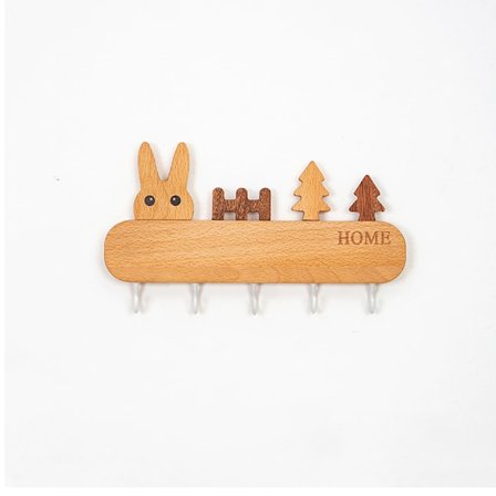 Treveggkleskap av tre - 4 kroker - vegg/dør - barnerom/kjøkken