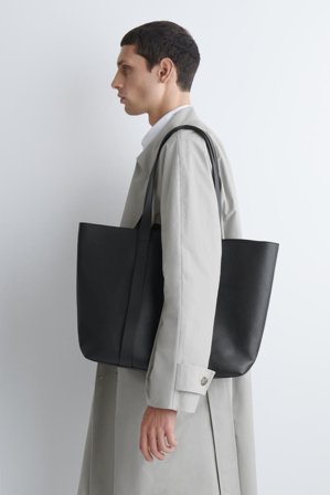COS Men's Tableau Tote Bag - Leather in Black