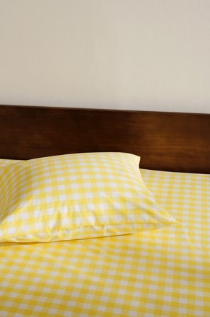 Jotex - Putetrekk Økologisk Sitrongul/naturhvit - LAUREN - Kjøp Putevar hos Jotex