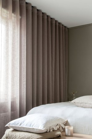 Hasta - Gardin Malva 268x280 cm - Grå - Veckbandslängder - 268X280 - Från Homeroom