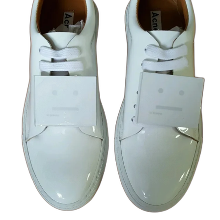 Acne skor storlek 39