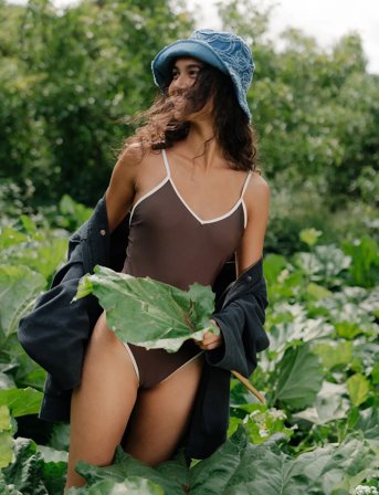 Becksöndergaard Contrast Bea Swimsuit - Brown - L