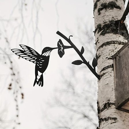 Metallinen seinätaide lintu - Musta taottu rauta kolibri oksalla kodin puutarhakoristeeksi