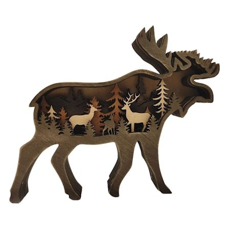 Trefigurer av elg og bjørn i nordisk stil
