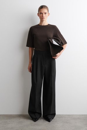 COS Women's T-Shirt In Cotone in Marrone