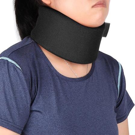 Foam Cervical Collar Hals Brace för att lindra nacksmärta