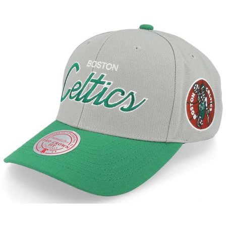 Mitchell & Ness - NBA Grå adjustable Keps - Boston Celtics Team Script 2.0 Pro Hwc Grey/Green Adjustable @ Hatstore