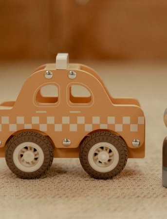 Little Dutch Little Dutch - Taxi W/ 1 Peg Doll Fsc - Yellow - ONE SIZE