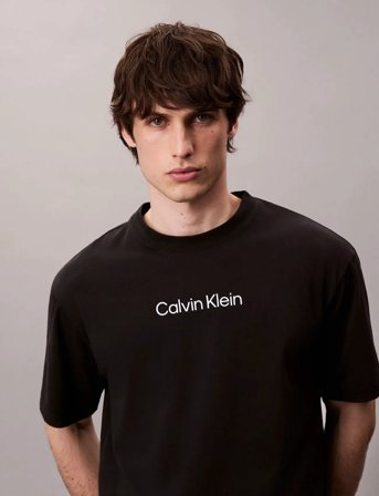 Calvin Klein Ss Standard Logo 30S Crewnk Tee - Black - XXL