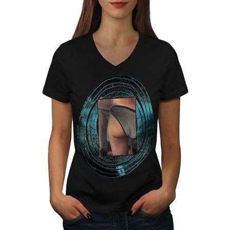Ass Girl Space Naken Dam T-shirt med svart v-ringad hals S