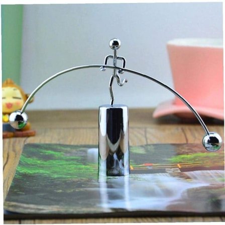 IC Balanseball Leke Newton Vugge Sving Tumbler Ironman Pendel Løft Skurk Skrivebords Spill Dekor Tilbehør