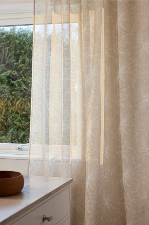 Jotex - 1-lengde Gardin Med Multifunksjonsbånd Beige farge - PION - Kjøp Multifunksjonsgardiner hos Jotex