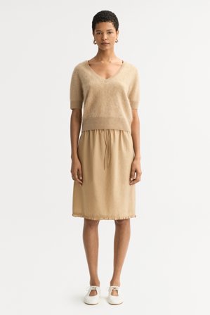 Soft Goat - Brushed v-neck t-shirt - Women cashmere sweater - XL - Camel