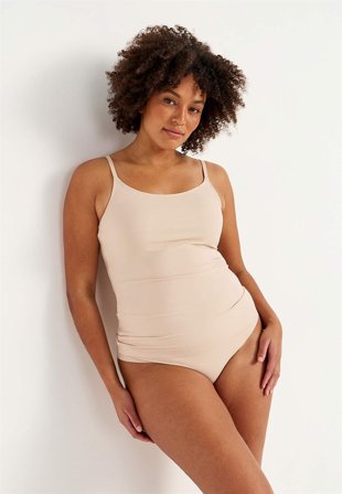 Cellbes of Sweden - Light shaping top i beige til damer i størrelse 50/52