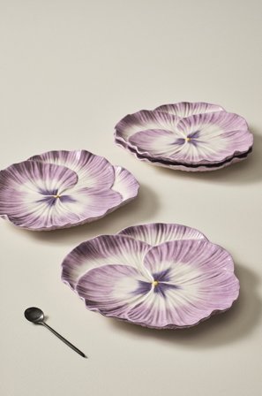 Jotex - Tallerken 4-pk, Diameter 27 Cm Lilla/hvit - FLORA - Kjøp Tallerkener hos Jotex