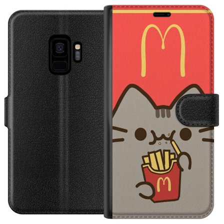 Kompatibelt Lommeboketui til Samsung Galaxy S9 Pusheen-katt som spiser McDonald's-inspirerte pommes frites - søtt og humoristisk motiv i varm fargepal