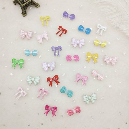 Set med 26, fluga, slumpmässig färg, snygga strykjärn och sy-på-embr