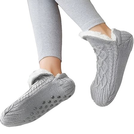 {NT}Neulotut sametti- ja villatossut liukuesteellä – koko 43-46