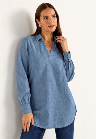 Cellbes of Sweden - Tunika i denim i mellomblå / denim for damer i størrelse 62/64