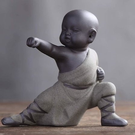 Mini Kung Fu Munk Ornament Buddha Staty Te Djur Zen Trädgård Te Bricka Figur För Kung Fu Te Bricka Bil Hem Kontor Dekoration (grå)