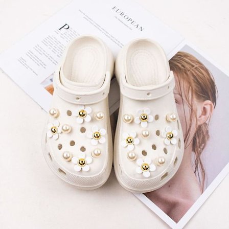 18 Blomster Skoberlocker För Flickor Croc Bollar Blomster Sko Dekoration Berlocker Med Knappar Färgglada Blommor Sko Smycken Skoberlocker Kawaii 