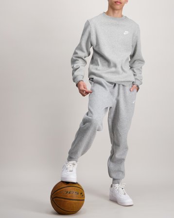 Nike K NSW CLUB FLC JGGR LBR Grau Hosen Jungen - Kids Brand Store