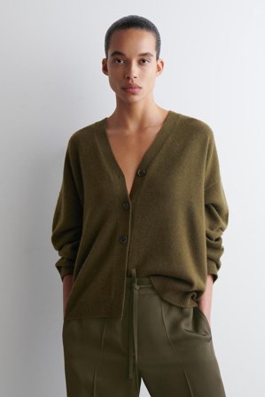 COS Cashmere V-Neck Cardigan in Green - Women