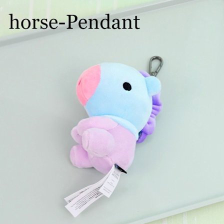 BTS Plyschdocka HÄSTHÄNGE - spot försäljning