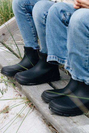 Tretorn Aktiv Chelsea — Gummistiefel — Schwarz | Oberbekleidung, Gummistiefel, Jacken & Regenbekleidung für Damen, Herren & Kinder