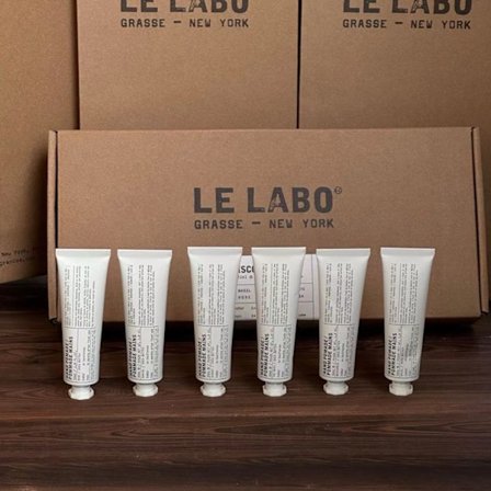 Laboratory Hand Cream Gift Set (6 x 30ml) - Sandelträ, Basilika, Bergamott, Svart Te, Ros - med Presentpåse för Återfuktning under Helgerna