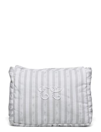 Garda Toiletry Bag Accessories Bags Toiletry Bag Grå Tartine Et Chocolat