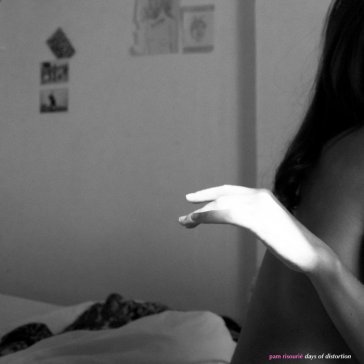 Days of distortion PAM RISOURIE