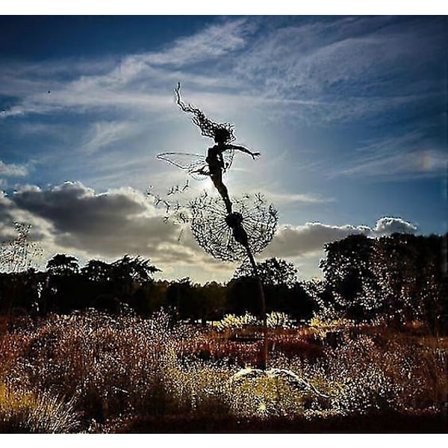 Tanssivan Keijun Voikukan Veistoskoristeet (FMY)