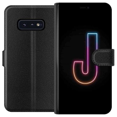 Kompatibelt Lommeboketui til Samsung Samsung Galaxy S10e Minimalistisk neonbokstav J i fargeskiftende lys mot svart bakgrunn