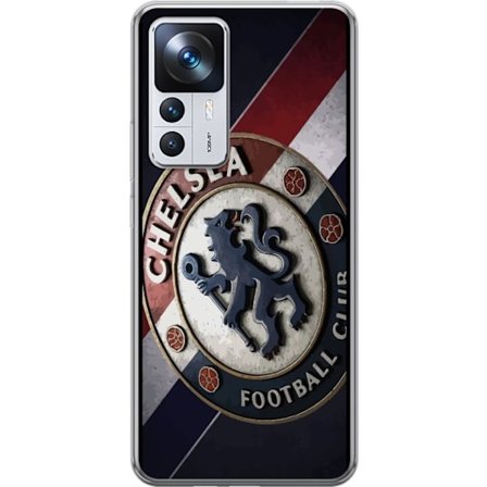 Xiaomi 12T Gjennomsiktig deksel Chelsea FC-emblem i 3D-stil med blå, hvite og røde detaljer som skaper et kraftig og elegant sportsmotiv for fotball
