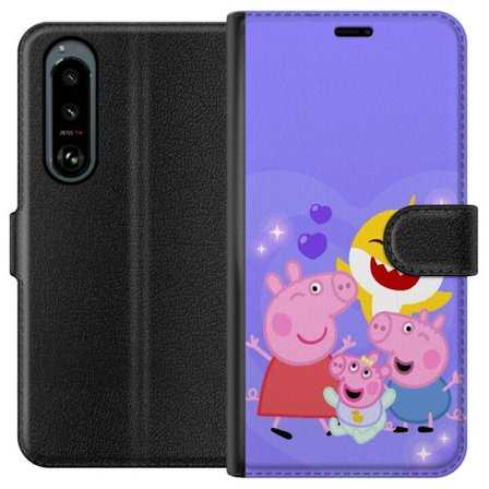 Kompatibel Tegnebogsetui til Sony Xperia 5 III Peppa Gris mønster med hjerter, sommerfugle og venner, lyserød baggrund i bløde børneillustrationer