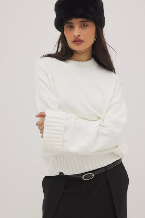 NA-KD Stickad tröja med vikta ärmar - Oversize Tröjor - Naturvit - S