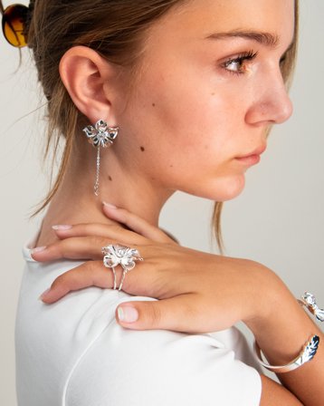 IOAKU HANGING LA FLEUR EARRINGS Sølvfarget Smykker Jente - Kids Brand Store