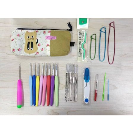 N054 - All in one set med 16 st. virknålar plus flätstickor, maskhållare etc.