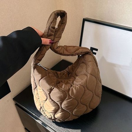 Olkalaukku Puffy Käsilaukku RUSKEA