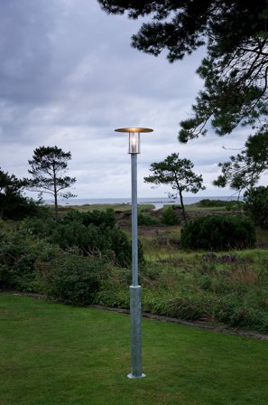 Konstsmide - MODE lyktestolpe - Sølv - Lyspåler - Fra Homeroom