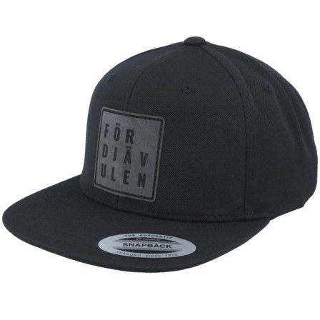 Kränkt! - Svart snapback Keps - För Djävulen Patch Black Snapback @ Hatstore