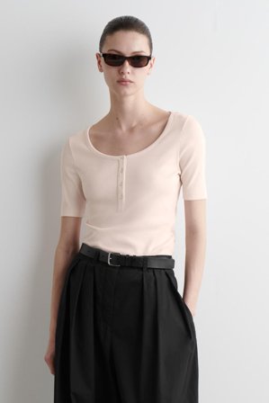 COS Women's Ribbed Henley T-Shirt in Pink