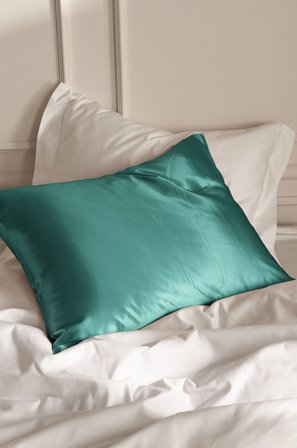 Staycation - Putevar Great i silke - Grønn - Pynteputer & putetrekk - 50X60 - Fra Homeroom