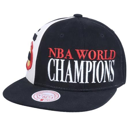 Mitchell & Ness - NBA Schwarz snapback Cap - Houston Rockets 75Th Canal World Champ Hwc Black Snapback @ Hatstore