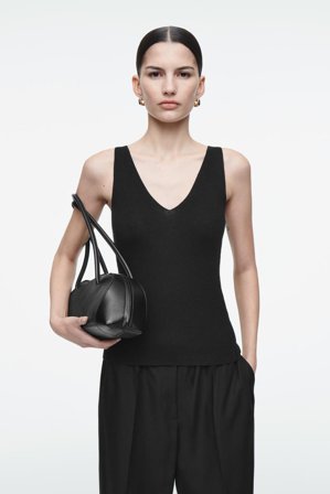 COS Frauen Schmales Geripptes Tanktop Aus Kaschmir in Schwarz