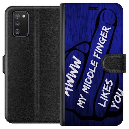 Kompatibel Tegnebogsetui til Samsung Galaxy A02s Mørk typografisk illustration med hjerteform og budskab om venskab mod dybblå trætekstur