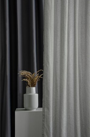 Hasta - Gardin Skimra XL - Grå - Veckbandslängder - 268X280 - Från Homeroom