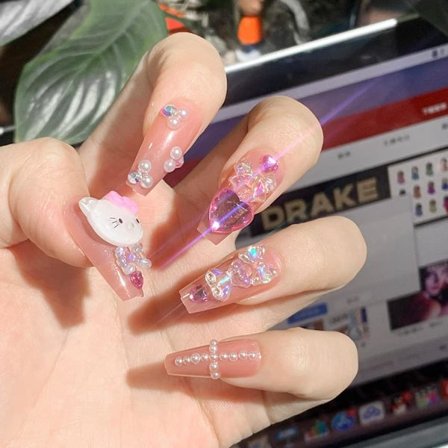 Tryk på negle lange, akryl stick på negle, 24 stk nude pink sort kiste design falske negle med lim klistermærke til kvinder og piger Fashion Nail Tips